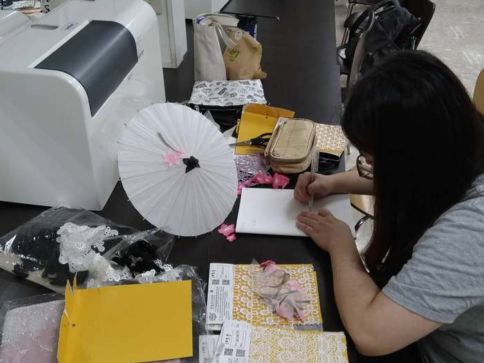 多媒材刺繡文創商品設計課程圖片