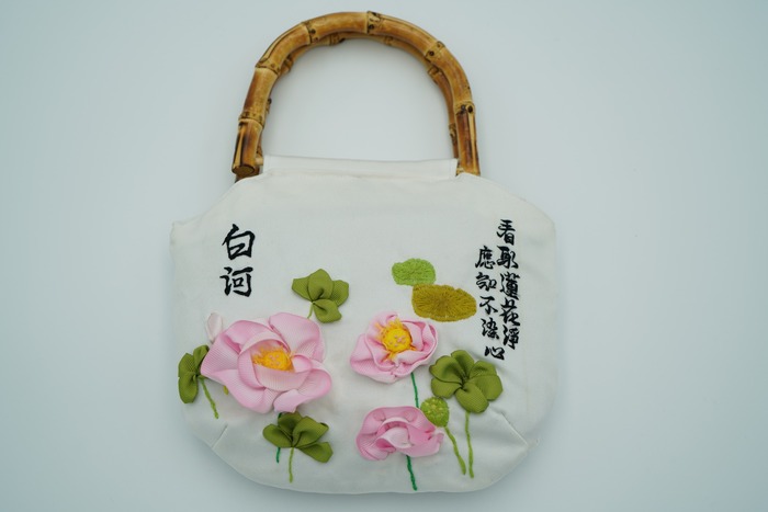 第三名 黃明佩-夏日荷塘圖片