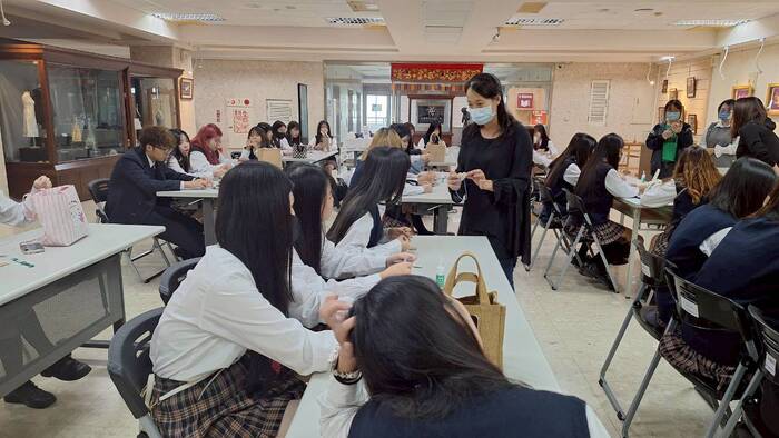 【活動】明台高中參觀暨愛心刺繡吊飾體驗-2025/11/21圖片