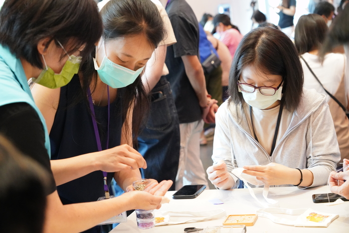 【活動】南應大善盡社會責任--用刺繡技藝傳承體驗圖片